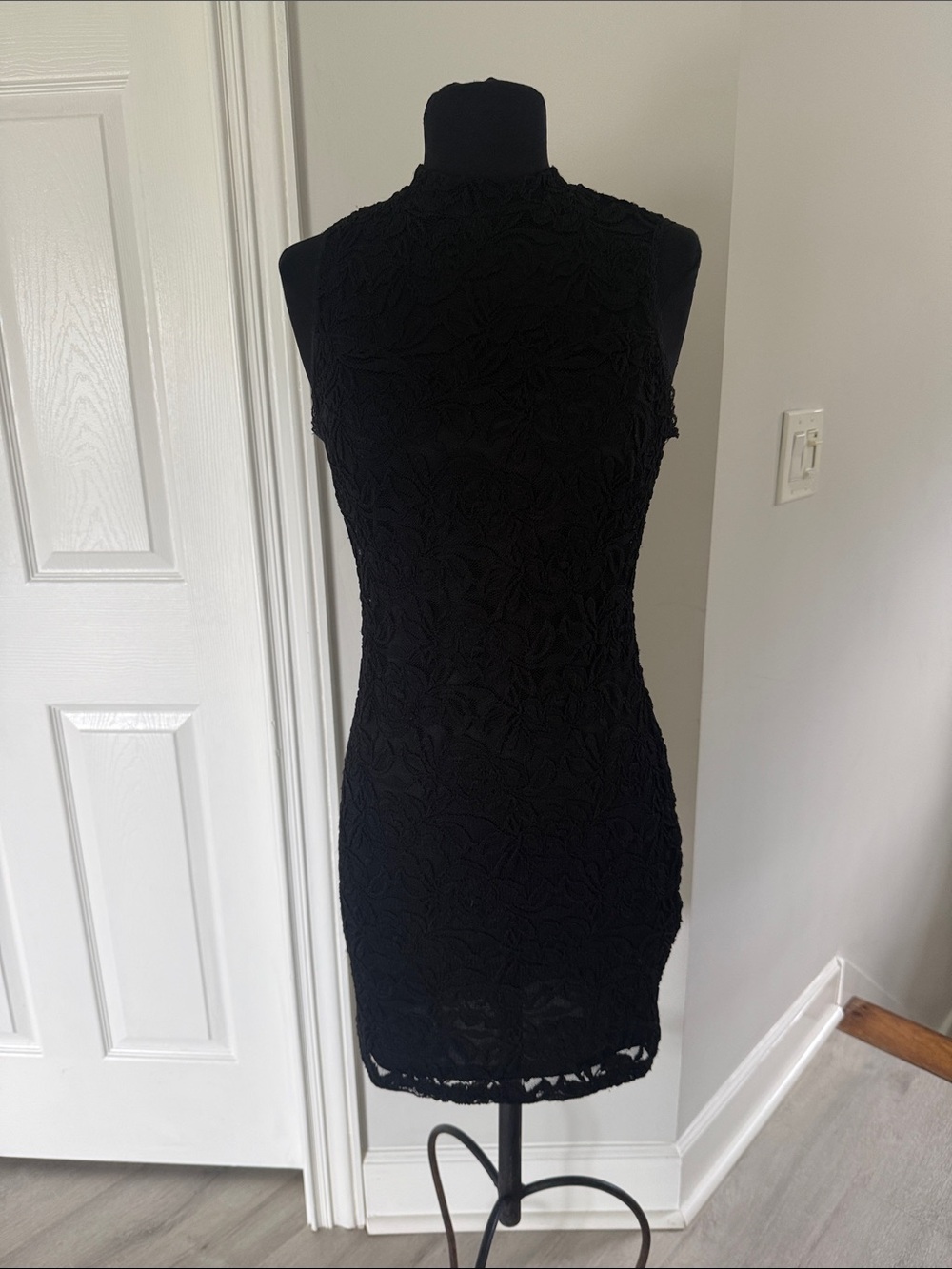 Soprano Black Sleeveless Lace Mini Dress